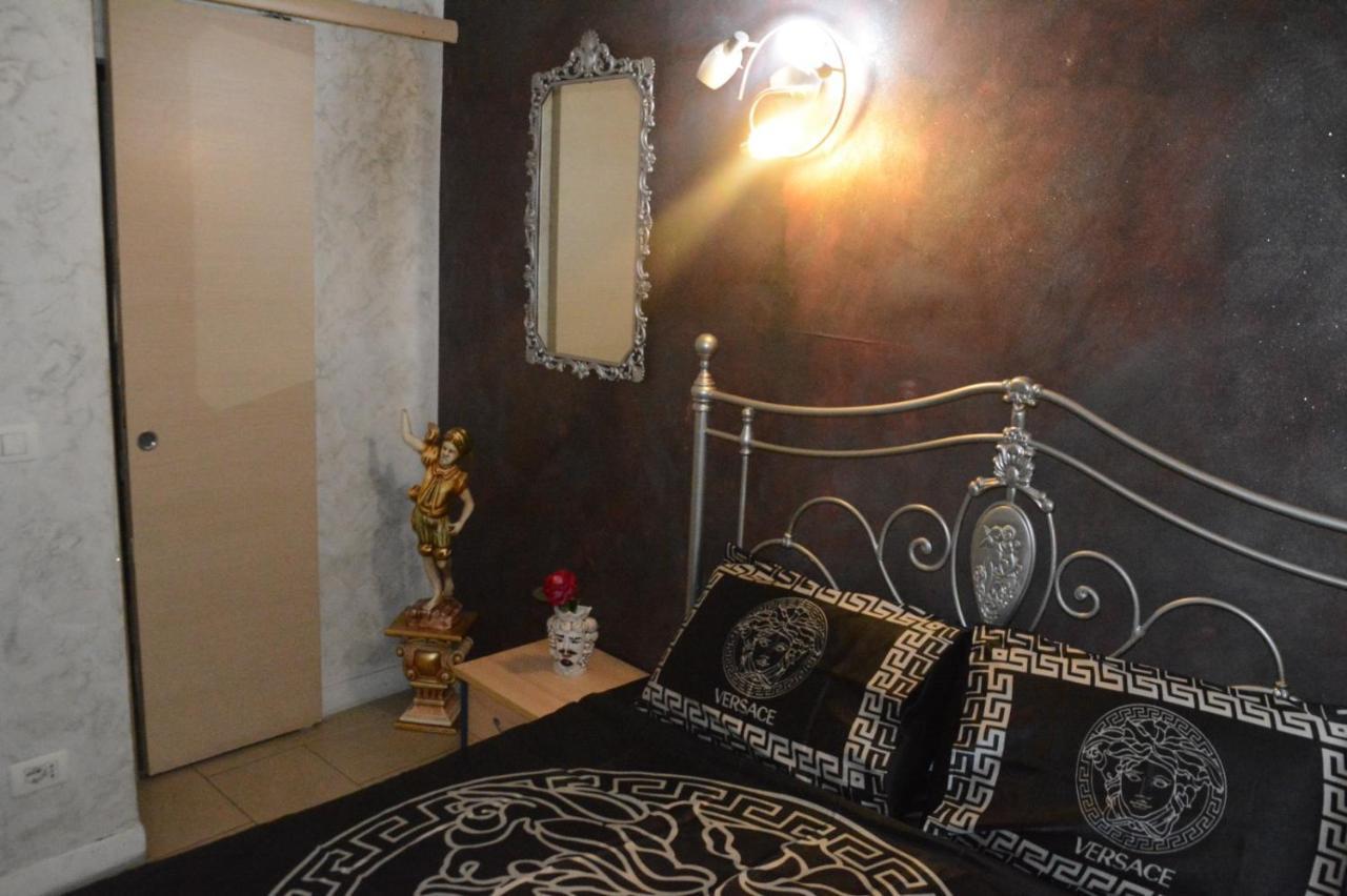 B&B Sotto Gli Archi Catánia Buitenkant foto