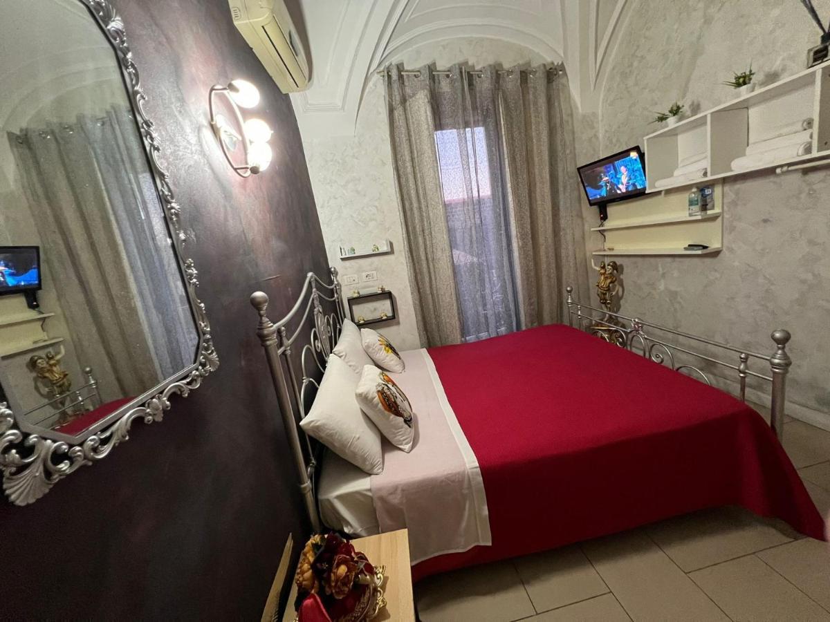 B&B Sotto Gli Archi Catánia Buitenkant foto
